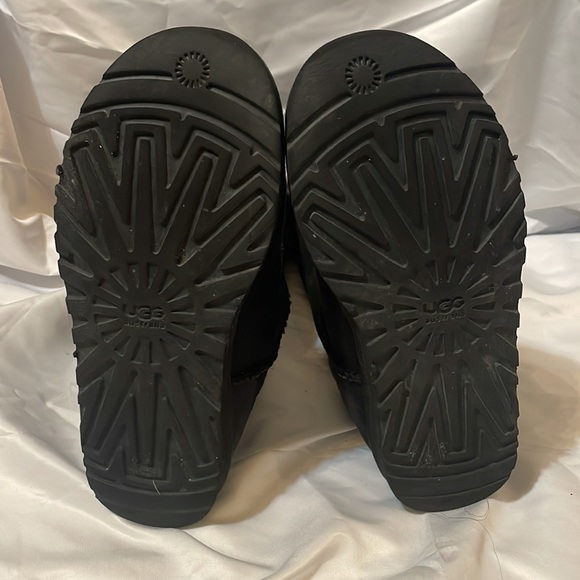 Ugg Australia Winter Boots - Picture 7 of 7